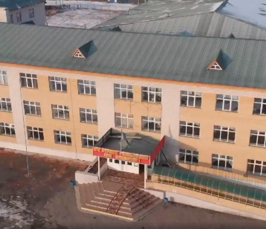 "жас саяхатшылар"